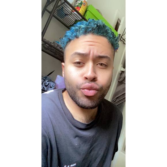 Meet your Posher, Derek - Picture 1 of 1